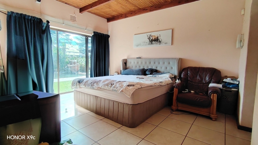 Commercial Property for Sale in Glen Donald A H Gauteng