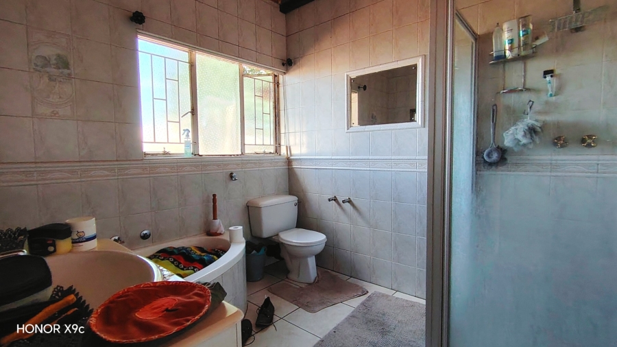 Commercial Property for Sale in Glen Donald A H Gauteng