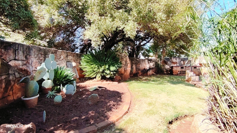 Commercial Property for Sale in Glen Donald A H Gauteng