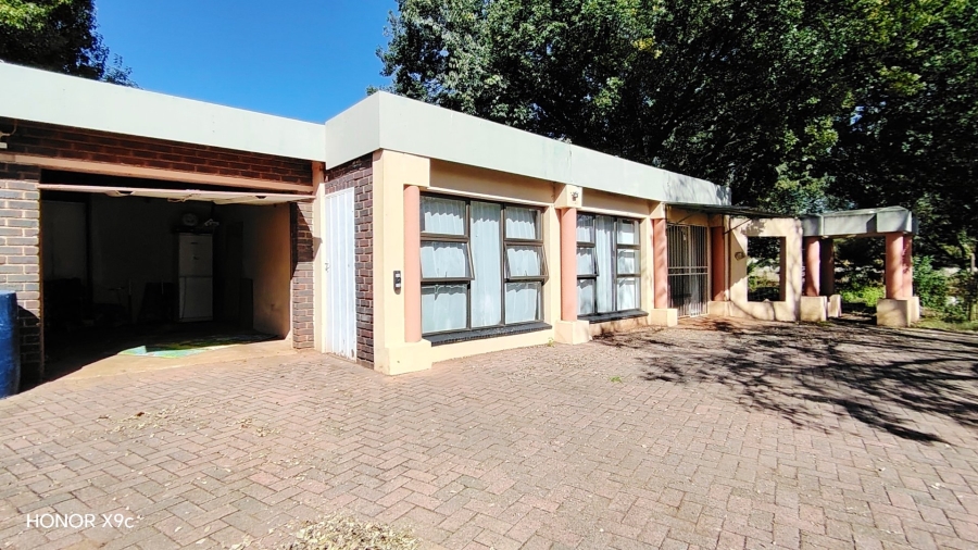 Commercial Property for Sale in Glen Donald A H Gauteng