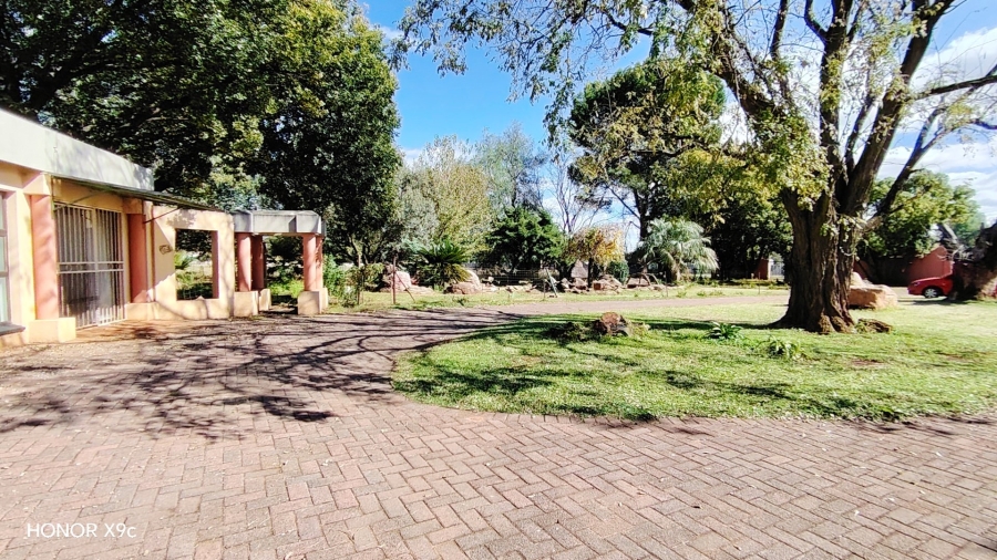 Commercial Property for Sale in Glen Donald A H Gauteng