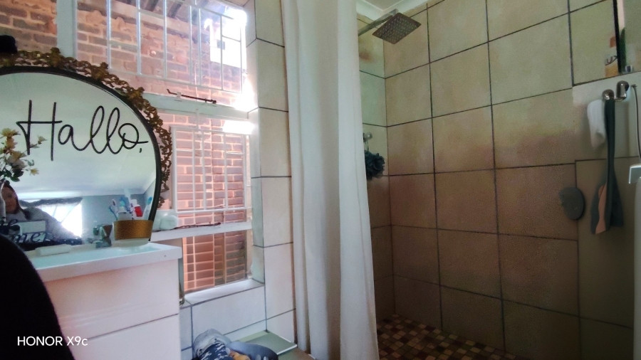 Commercial Property for Sale in Glen Donald A H Gauteng