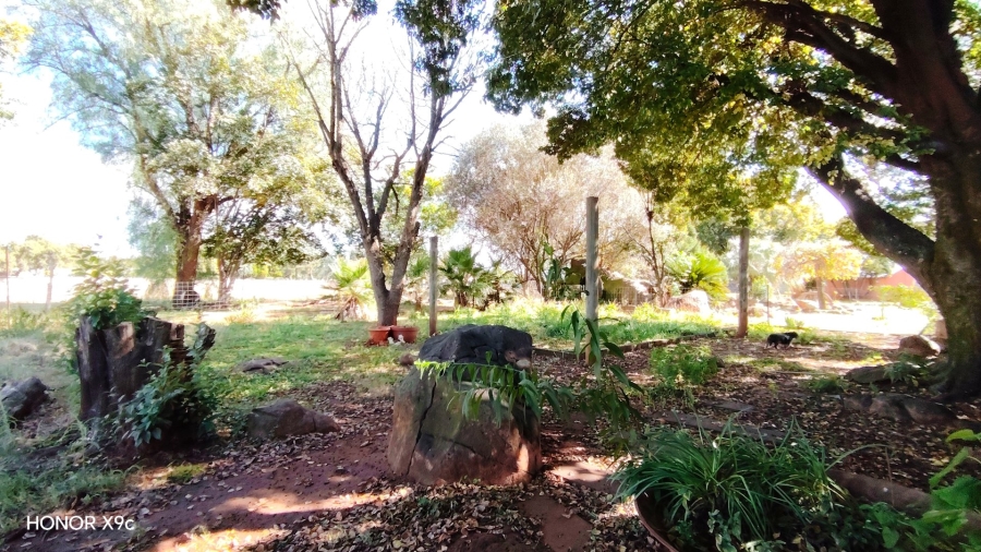 Commercial Property for Sale in Glen Donald A H Gauteng