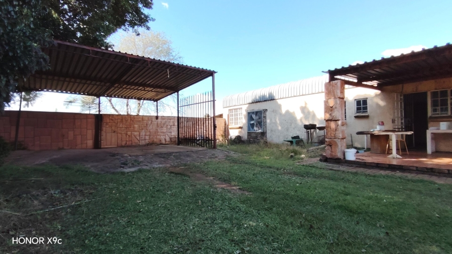 Commercial Property for Sale in Glen Donald A H Gauteng