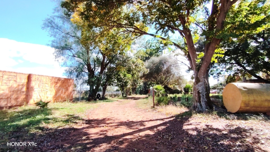 Commercial Property for Sale in Glen Donald A H Gauteng