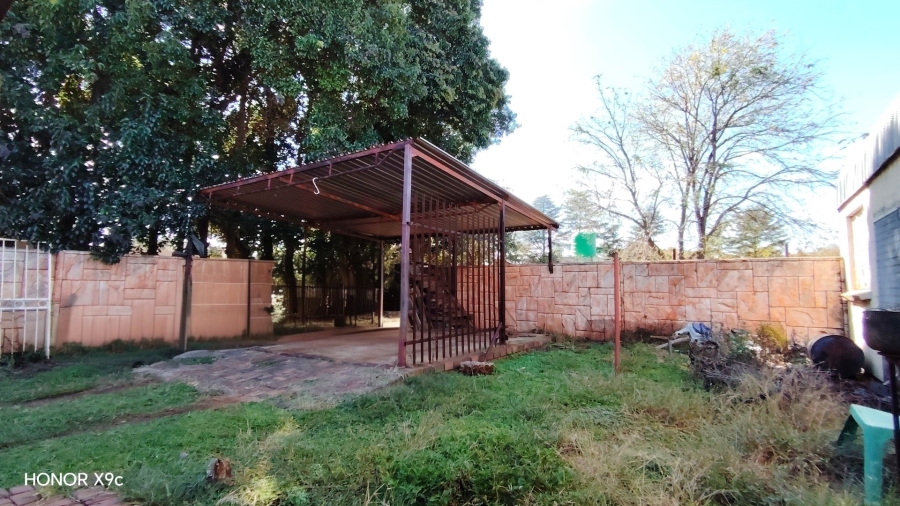 Commercial Property for Sale in Glen Donald A H Gauteng