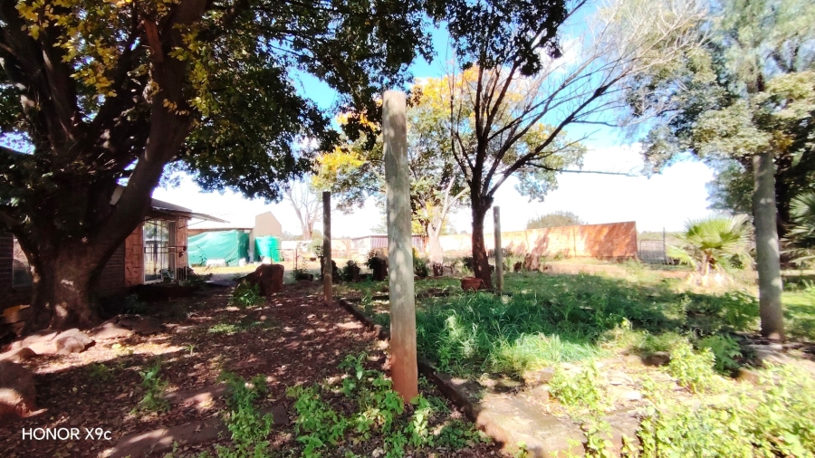 Commercial Property for Sale in Glen Donald A H Gauteng