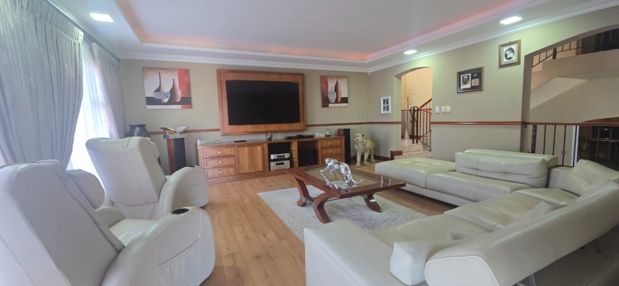 To Let 5 Bedroom Property for Rent in Meyersdal Gauteng