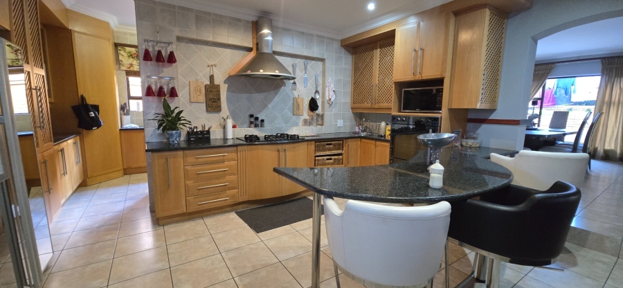 To Let 5 Bedroom Property for Rent in Meyersdal Gauteng