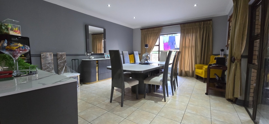 To Let 5 Bedroom Property for Rent in Meyersdal Gauteng
