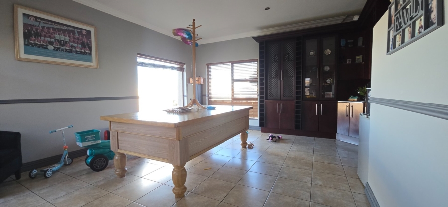 To Let 5 Bedroom Property for Rent in Meyersdal Gauteng
