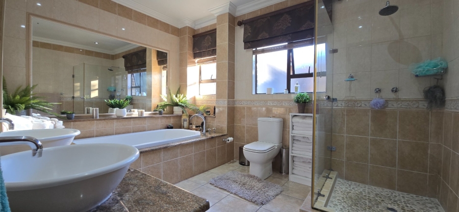 To Let 5 Bedroom Property for Rent in Meyersdal Gauteng