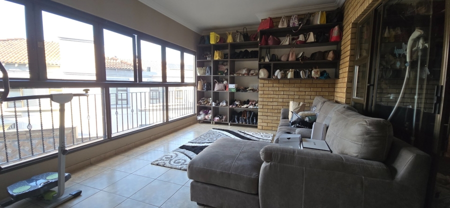 To Let 5 Bedroom Property for Rent in Meyersdal Gauteng