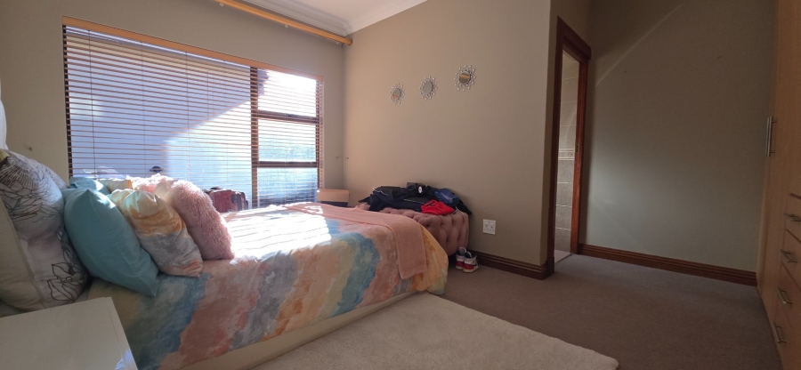 To Let 5 Bedroom Property for Rent in Meyersdal Gauteng