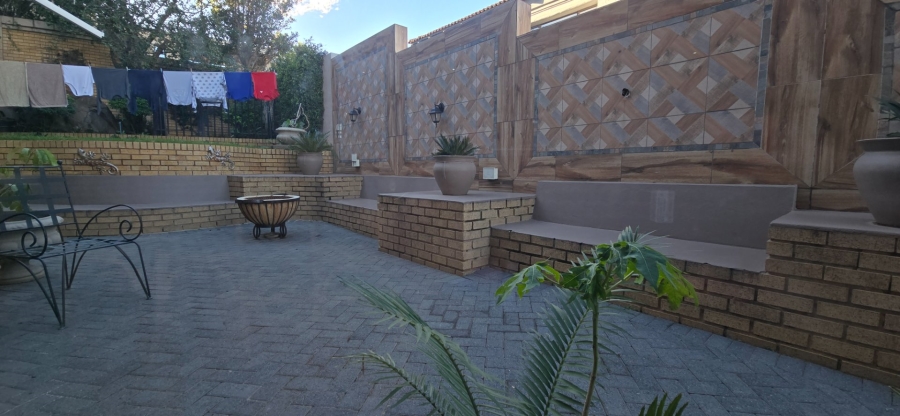 To Let 5 Bedroom Property for Rent in Meyersdal Gauteng