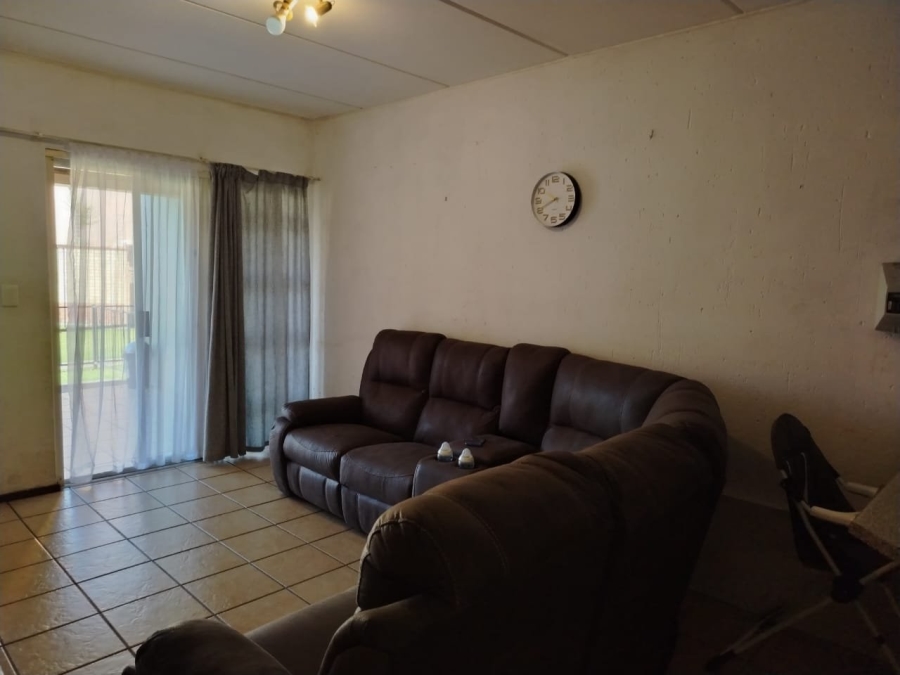 2 Bedroom Property for Sale in Comet Gauteng