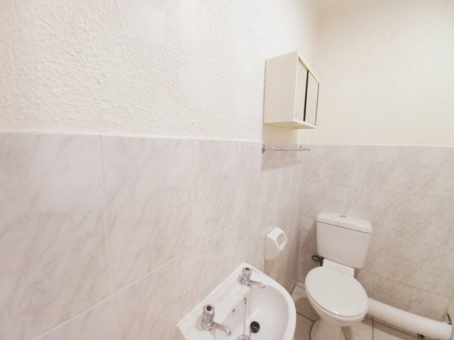 2 Bedroom Property for Sale in Primrose Hill Gauteng