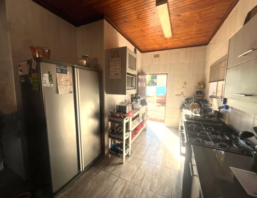 To Let 4 Bedroom Property for Rent in Gezina Gauteng