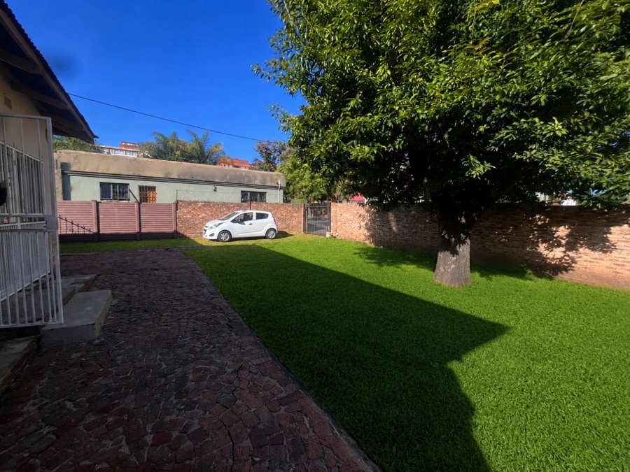 To Let 4 Bedroom Property for Rent in Gezina Gauteng