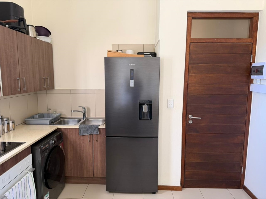 To Let 2 Bedroom Property for Rent in North Riding Gauteng