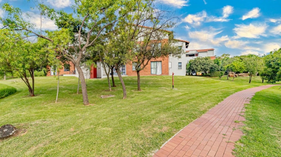 To Let 2 Bedroom Property for Rent in North Riding Gauteng