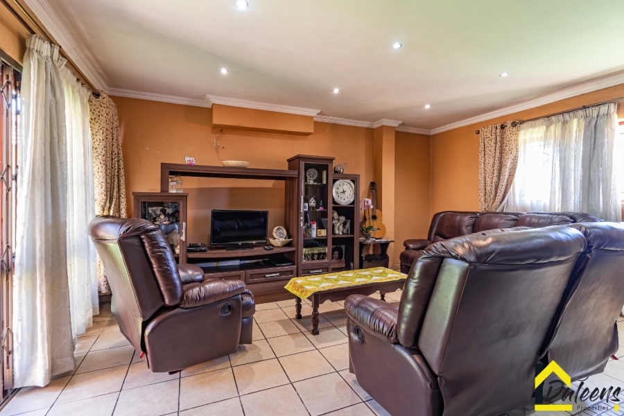 3 Bedroom Property for Sale in Hughes Gauteng