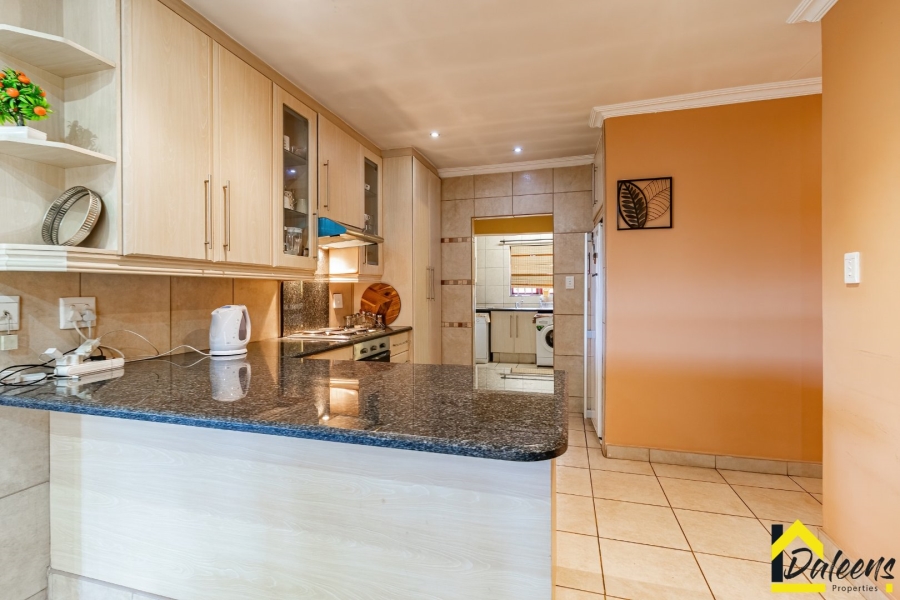 3 Bedroom Property for Sale in Hughes Gauteng