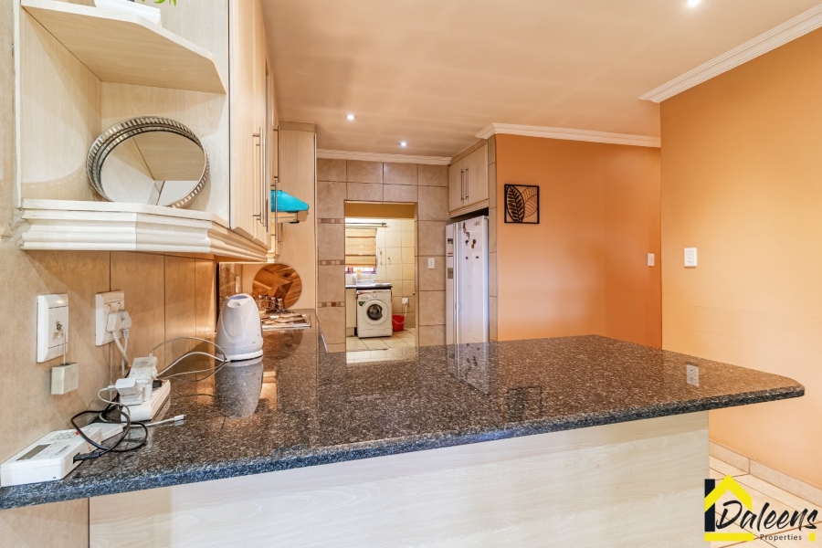 3 Bedroom Property for Sale in Hughes Gauteng