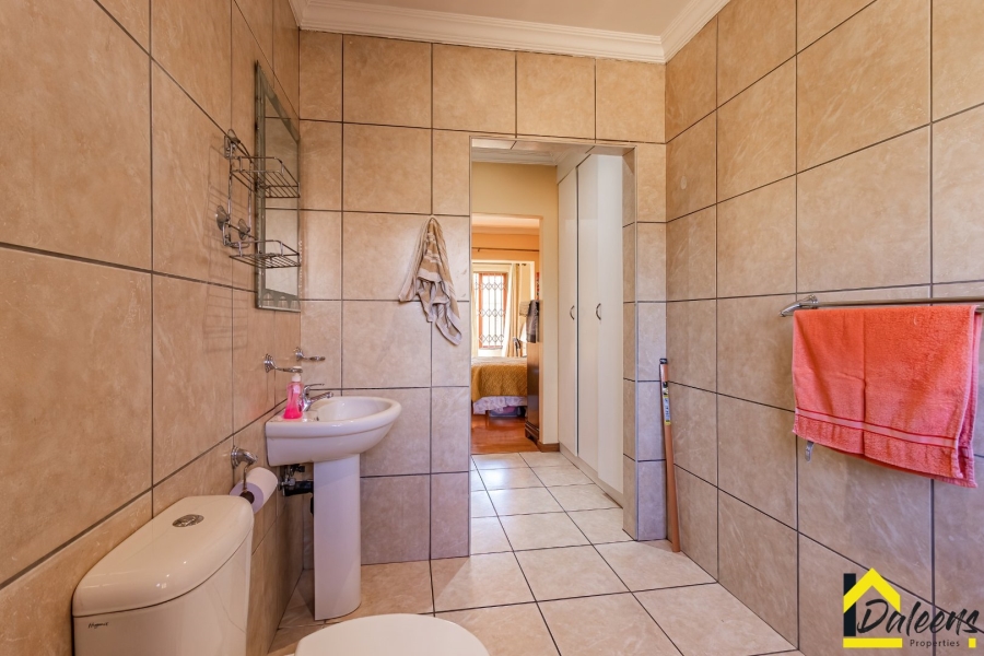 3 Bedroom Property for Sale in Hughes Gauteng