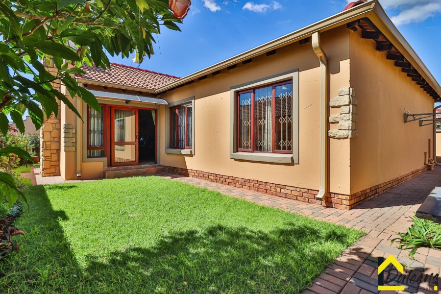 3 Bedroom Property for Sale in Hughes Gauteng