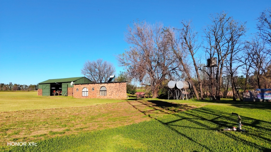 Commercial Property for Sale in Helderstrome AH Gauteng