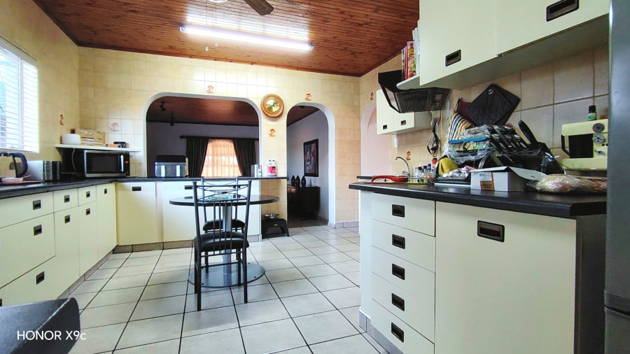 Commercial Property for Sale in Helderstrome AH Gauteng