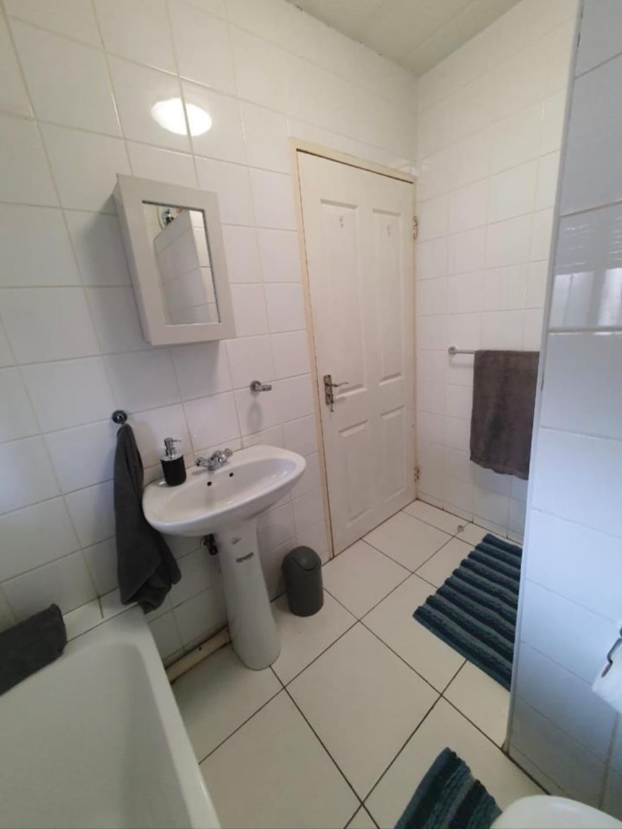 1 Bedroom Property for Sale in Morningside Ext 40 Gauteng