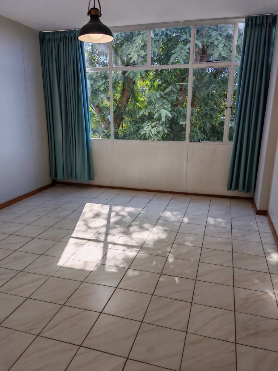 2 Bedroom Property for Sale in Linden Gauteng