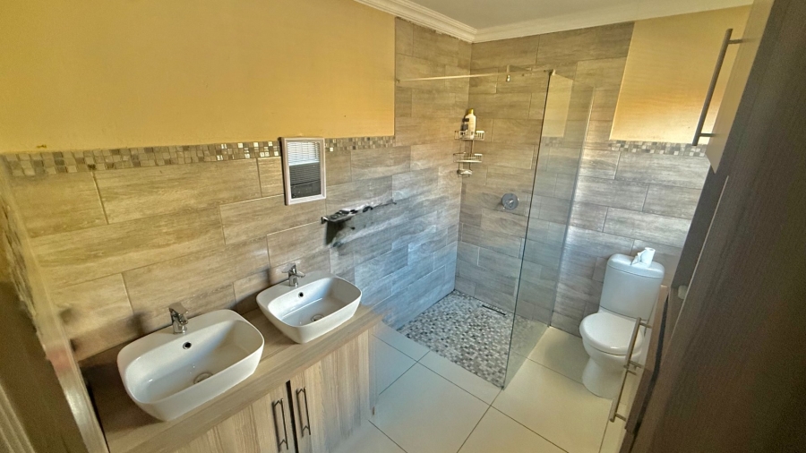 3 Bedroom Property for Sale in Goudrand Gauteng