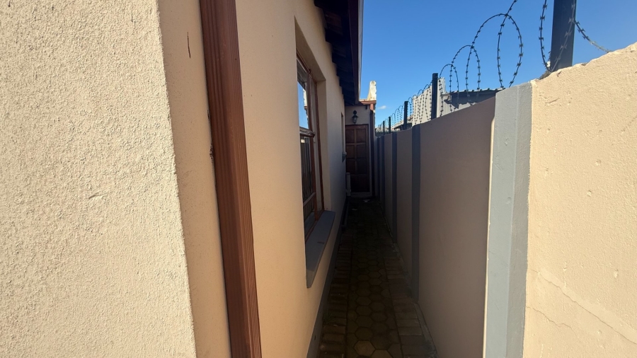 3 Bedroom Property for Sale in Goudrand Gauteng
