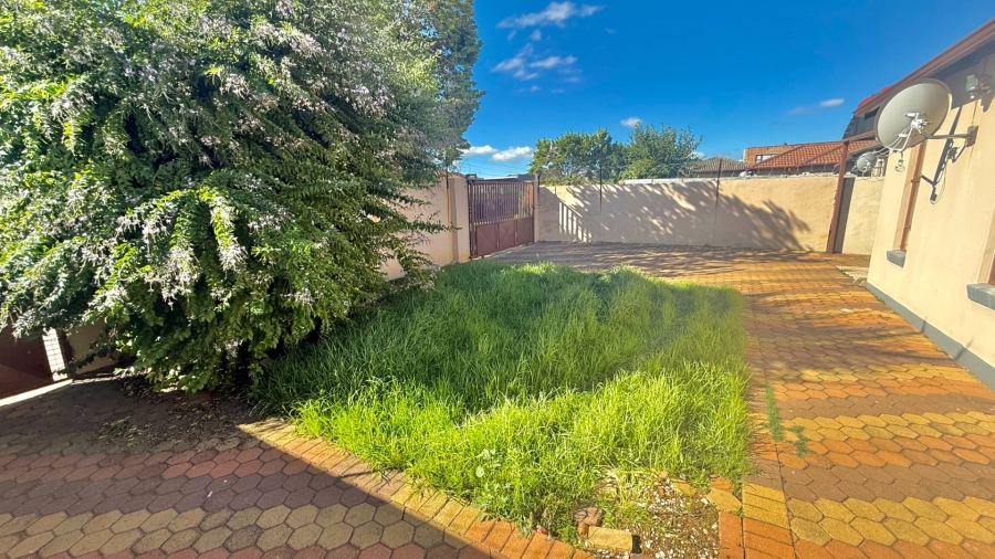 3 Bedroom Property for Sale in Goudrand Gauteng