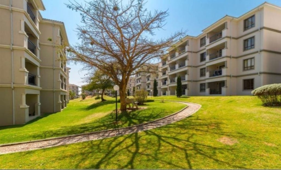 1 Bedroom Property for Sale in Noordwyk Gauteng