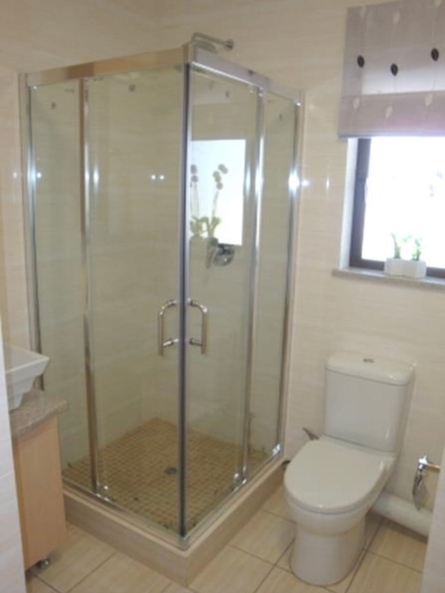 1 Bedroom Property for Sale in Noordwyk Gauteng