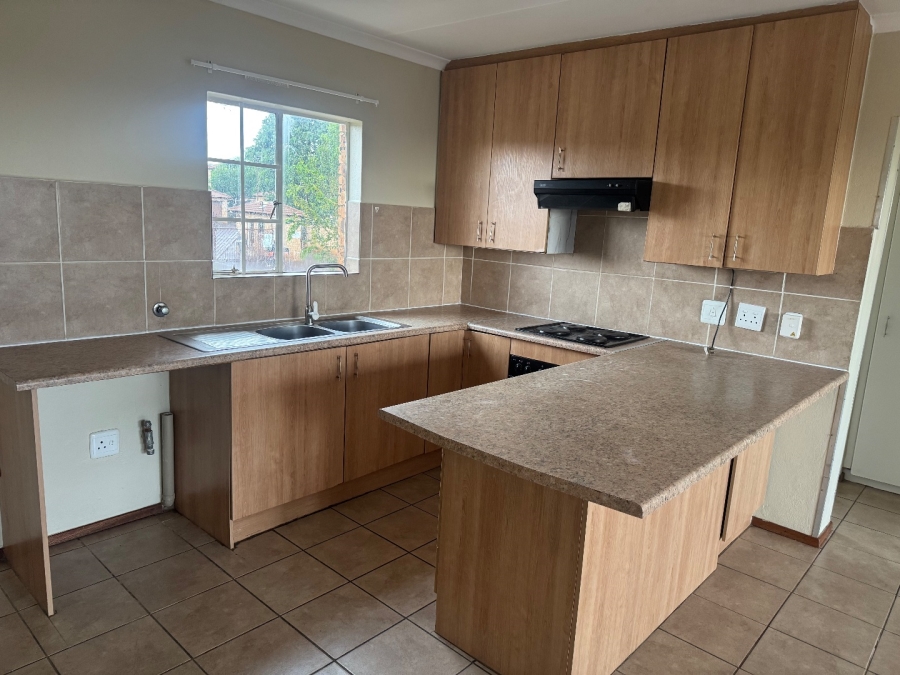 3 Bedroom Property for Sale in Erand Gardens Gauteng
