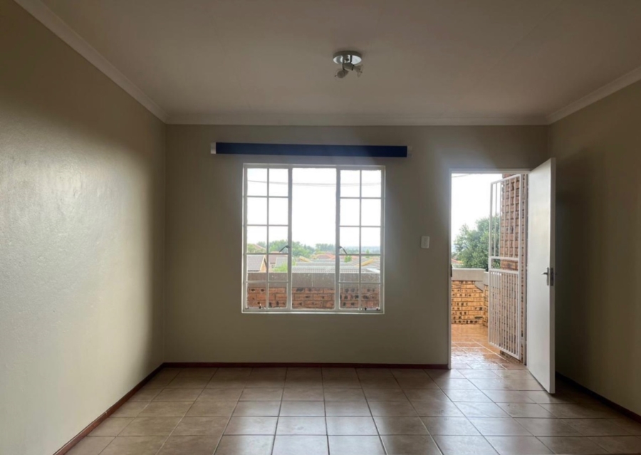 3 Bedroom Property for Sale in Erand Gardens Gauteng