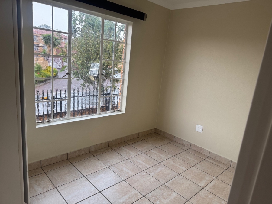 3 Bedroom Property for Sale in Erand Gardens Gauteng