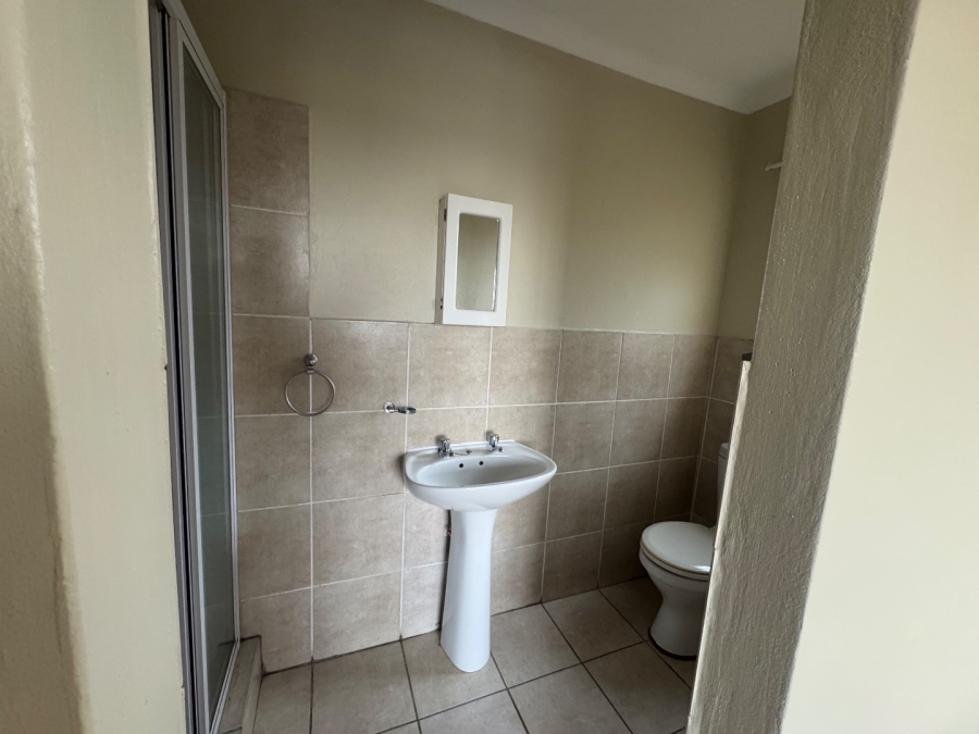 3 Bedroom Property for Sale in Erand Gardens Gauteng