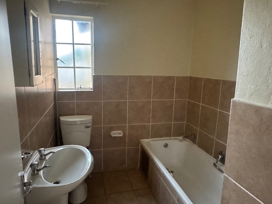 3 Bedroom Property for Sale in Erand Gardens Gauteng
