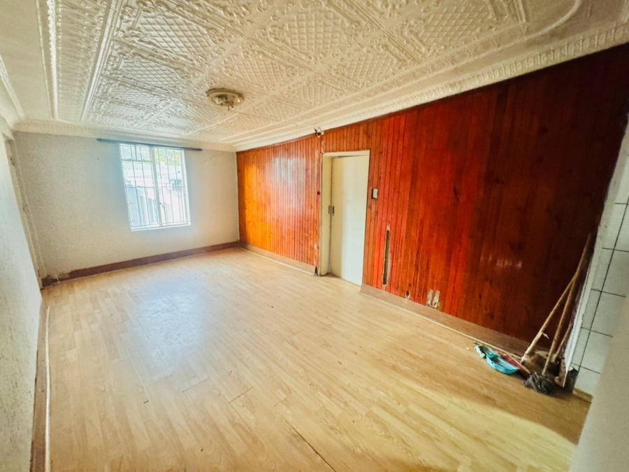 4 Bedroom Property for Sale in Bezuidenhout Valley Gauteng