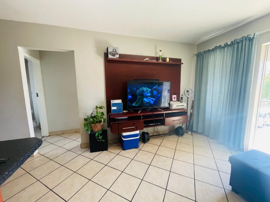2 Bedroom Property for Sale in Vorna Valley Gauteng
