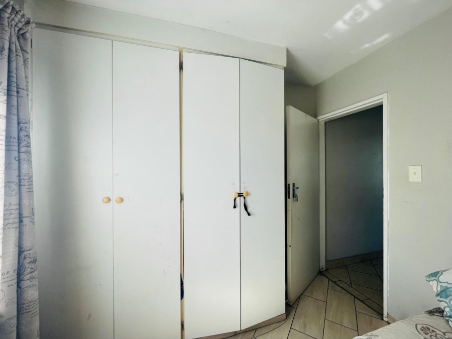 2 Bedroom Property for Sale in Vorna Valley Gauteng