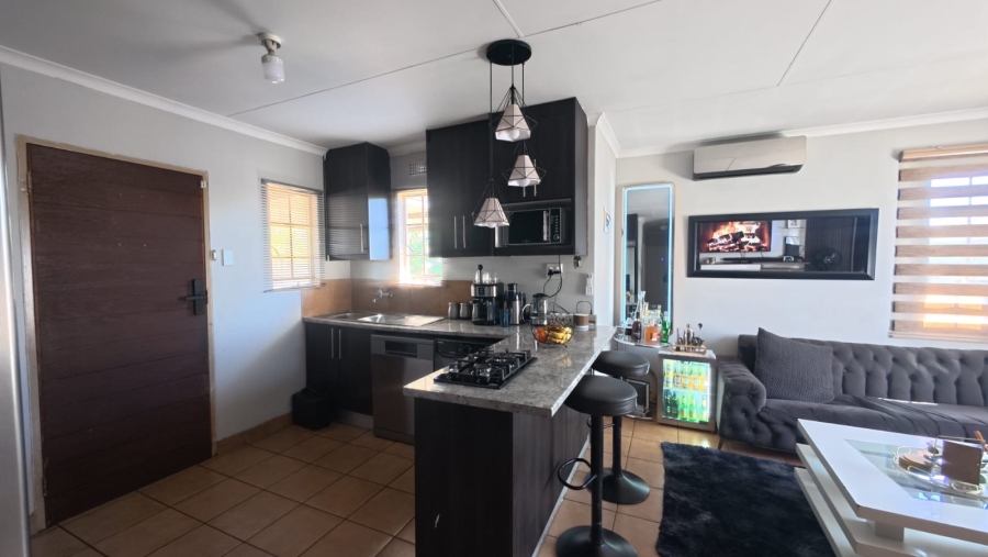 3 Bedroom Property for Sale in Palm Ridge Gauteng