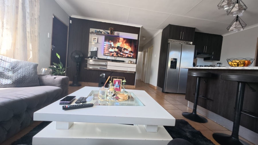3 Bedroom Property for Sale in Palm Ridge Gauteng