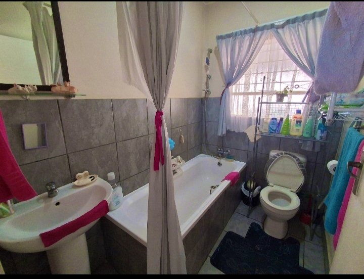 2 Bedroom Property for Sale in Brenthurst Gauteng